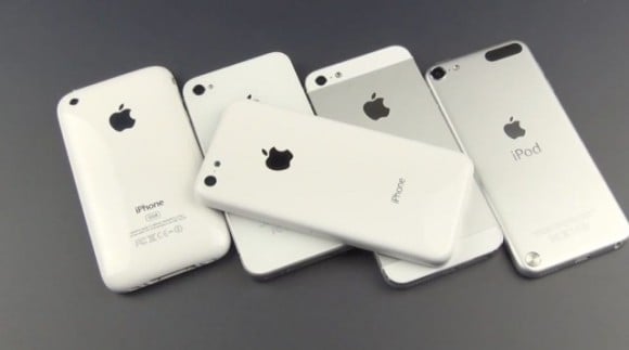 新しいiPhoneはプラスチック製？