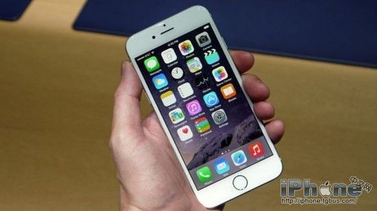  Apple、iPhone、iPad、Mac 向けに設計された Mophie の新しい超コンパクト USB-C 充電器の販売を開始