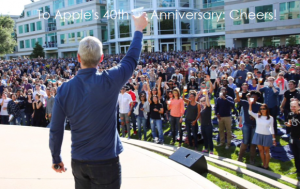 Apple、設立40周年を祝い本社でパーティを開催！
