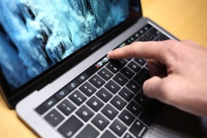 macbook pro touch bar