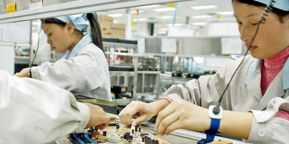 Foxconn 工場