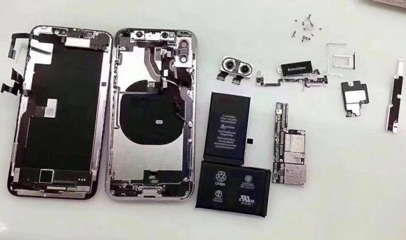 世界初？iPhone Xの画面割れ動画＆分解写真〜電池は2基搭載 - iPhone Mania