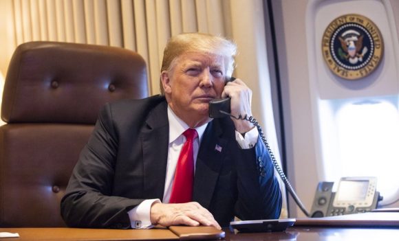トランプ大統領 米国で生産すれば関税はゼロ とappleに返答 Iphone Mania