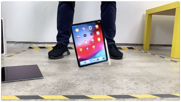 薄い新型iPad Pro、落下や折り曲げには強い？実験動画が公開 - iPhone