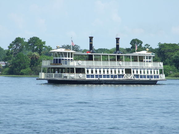 Seven Seas Lagoon / Wikipedia