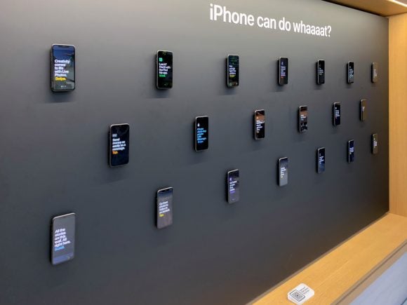 apple store　展示