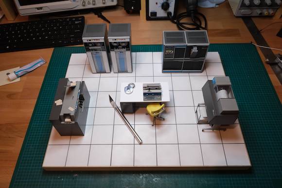 IBM 1401 miniature_02