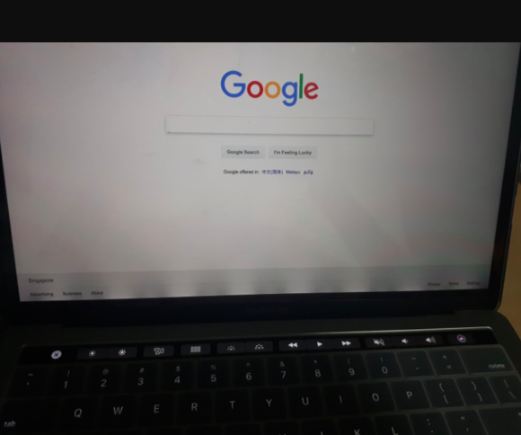 MacBook Proフレックスゲート問題