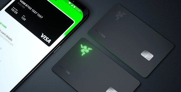 ゲーミングデバイスメーカー Razer 光るクレジットカードを発表 Iphone Mania
