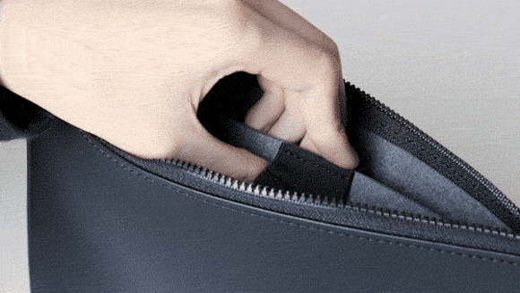 Layer Pouch
