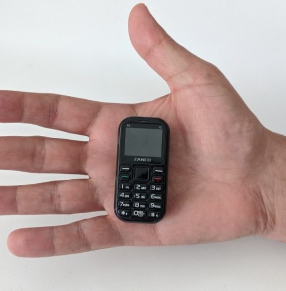 消しゴムサイズの携帯電話 Zanco Tiny T2 が出荷開始 Iphone Mania