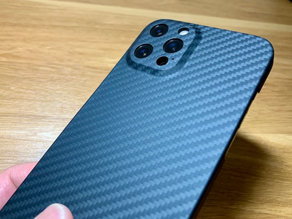 「Ultra Slim & Light Case DURO スペシャルエディション」 レビュー