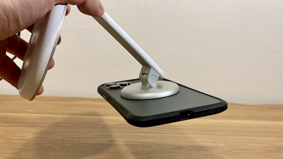 「Anker PowerWave Magnetic 2-in-1 Stand」レビュー