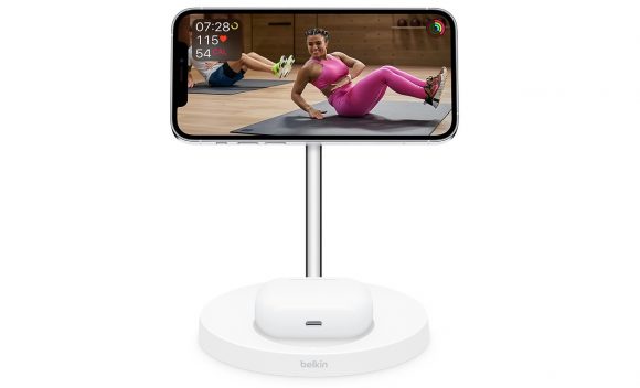 BOOST↑CHARGE PRO 2-in-1 Wireless Charger Stand with MagSafe-3