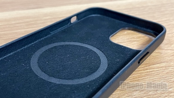 objcts.io ショルダーストラップ付 MagSafe対応iPhoneケース マイクロバッグ レビュー