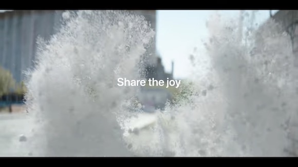 Apple ホリデーCM 2022 「Share the joy」AirPods Pro