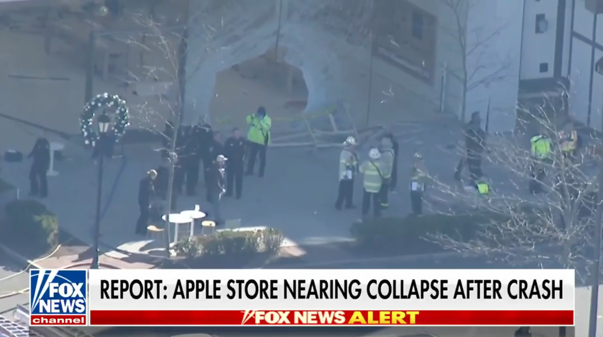 FOX news マサチューセッツ　事故 apple store