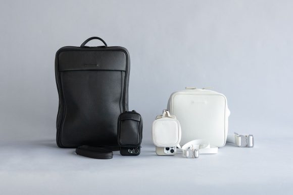 土屋鞄製造所 objcts.io 『ソフトバックパック ベビーサイズ + iPhoneケースセット』『ウィークエンドカメラバッグ ベビーサイズ + iPhoneケースセット』