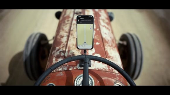 iPhone 14 Plus | 走り続けるバッテリー