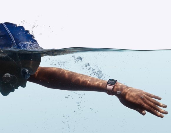 Apple Apple Watch Series 2 水泳