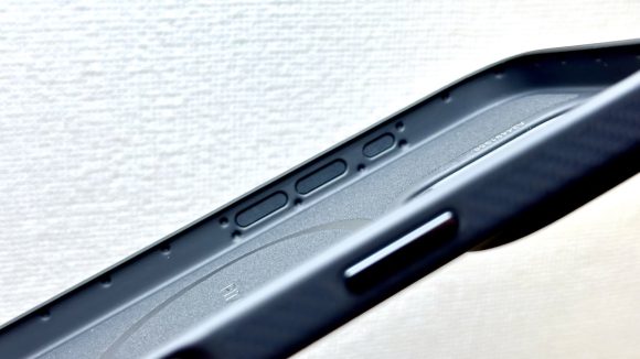 PITAKA「軍用グレード保護ケース」iPhone16 Pro レビュー