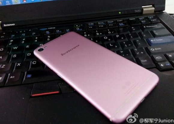 レノボ、見た目はiPhone6!最新スマホはパクリだった