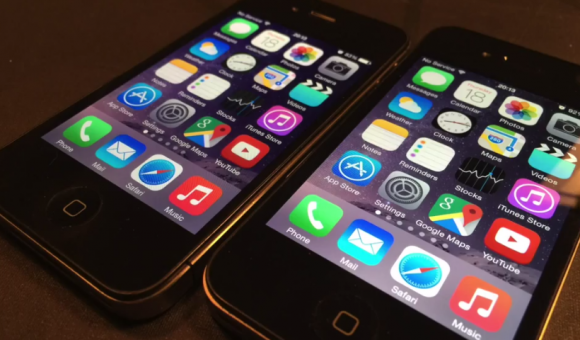iOS 8.1.2 vs iOS 8.2 Beta 3 on iPhone 4S   YouTube
