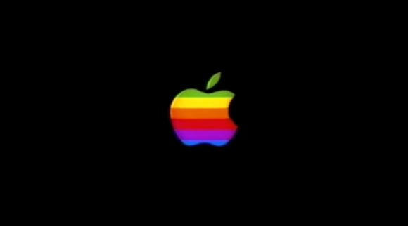 ちょうど21年前、アップル放映した初代Macの伝説的CM
