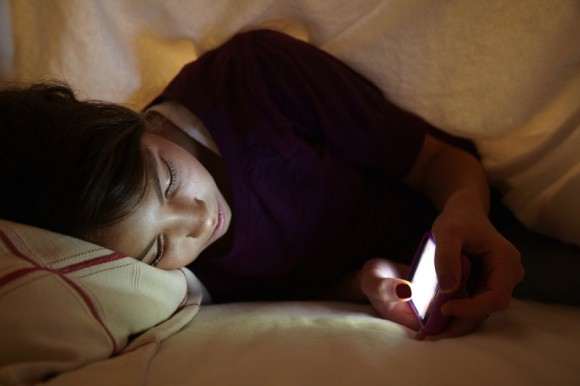 スマホが子供の睡眠を妨害している時間 研究で明らかに Iphone Mania