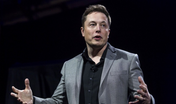 テスラ　イーロン・マスク