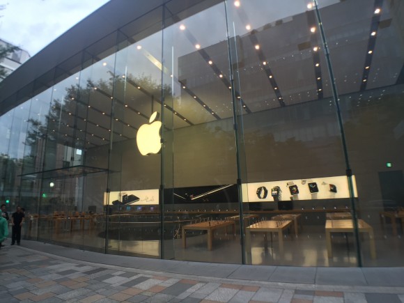 Apple　表参道店