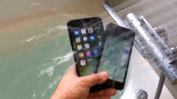 iPhone7/7 Plus 水没実験