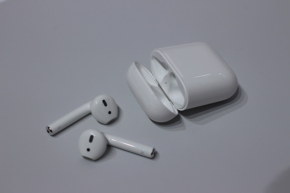 AirPods