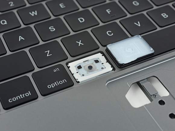 iFixit MacBook Pro 2016 バタフライキーボード