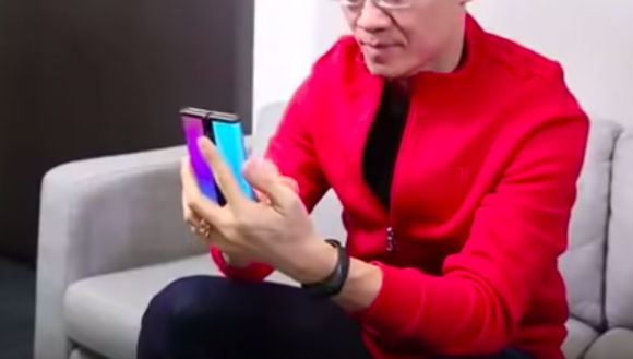 Xiaomi 折りたたみスマホ
