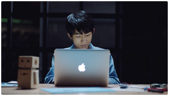 「Macの向こうから」 MacBook Air