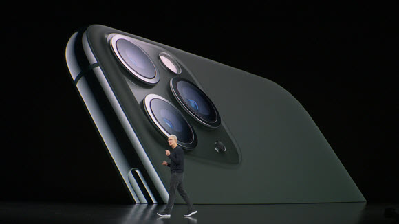 Apple iPhone11 Pro ティム・クック