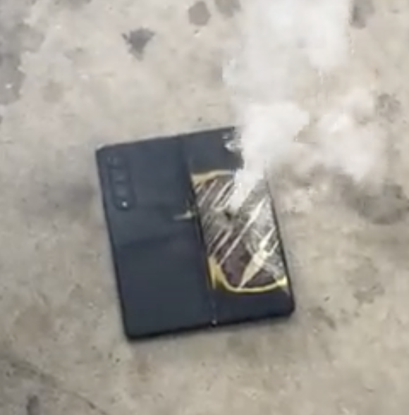 Galaxy Z Fold3 exploaded
