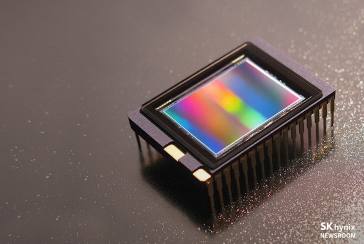 SK Hynix CIS 1200