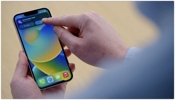 Apple "Enhance voice communication with Push to Talk"