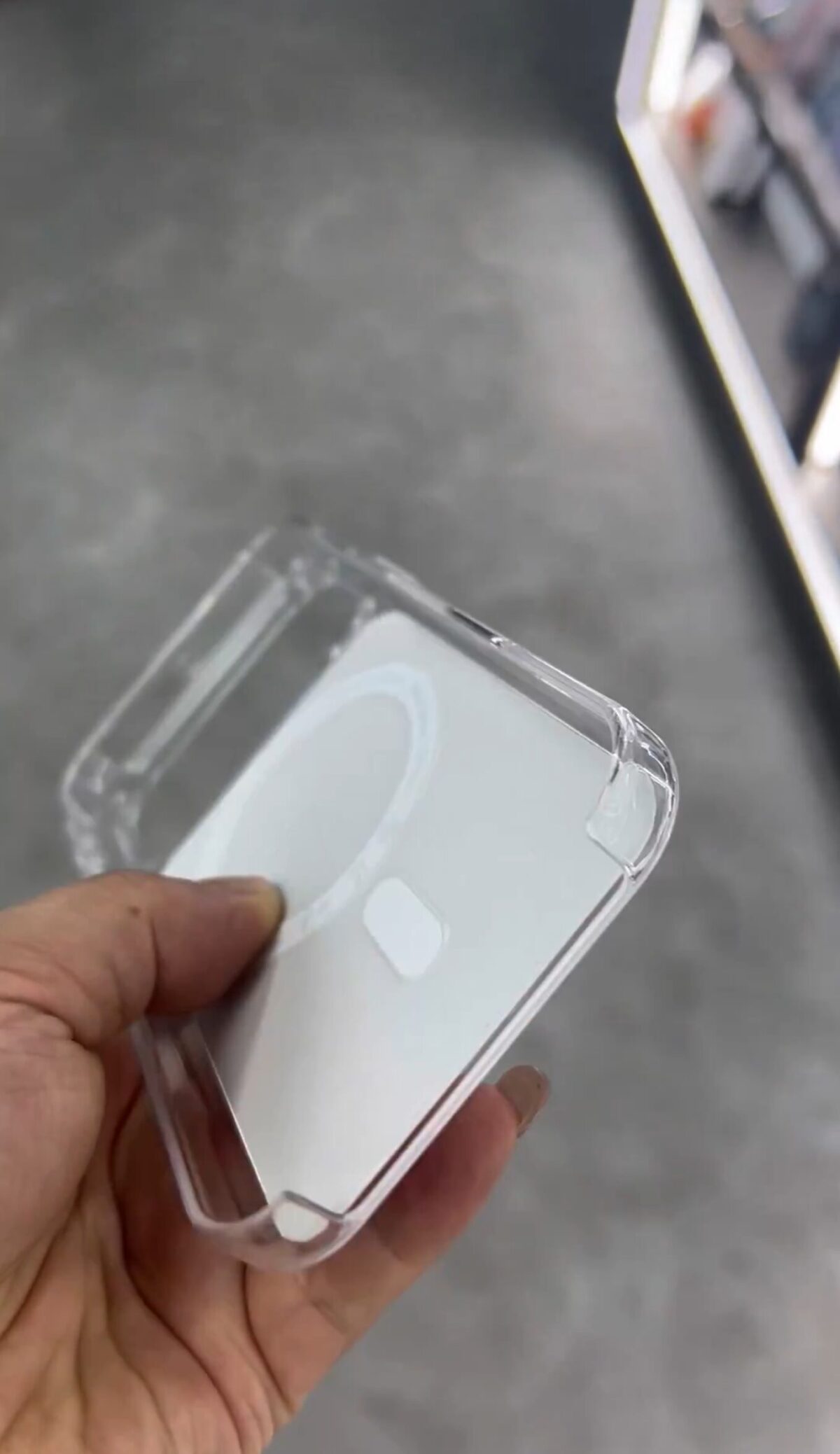 iPhone17 Pro case SD_5