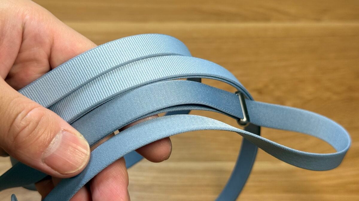 Apple クロスボディストラップ レビュー