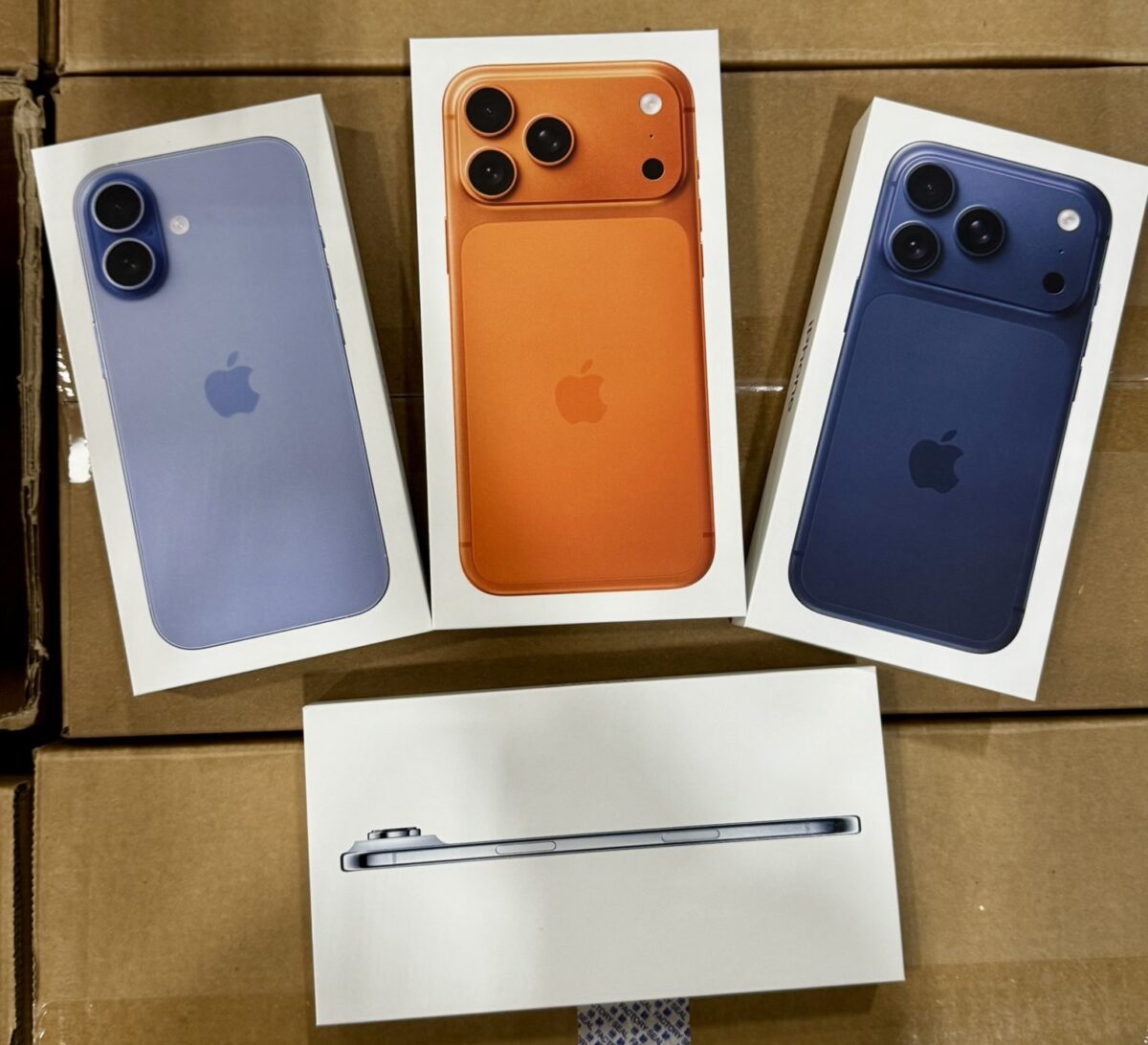iPhone17 package_2