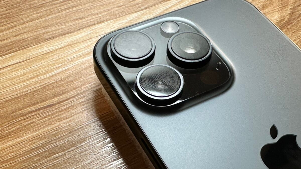 iOS26 新機能 「レンズクリーニングのヒント」 iPhone Mania