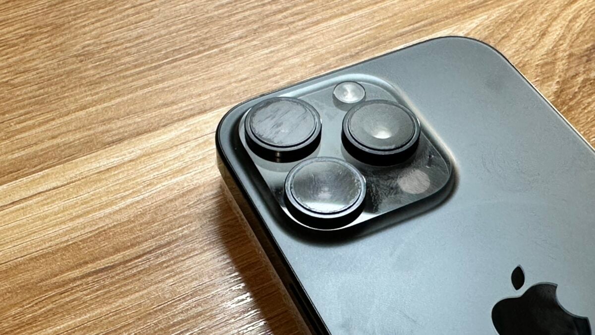 iOS26 新機能 「レンズクリーニングのヒント」 iPhone Mania
