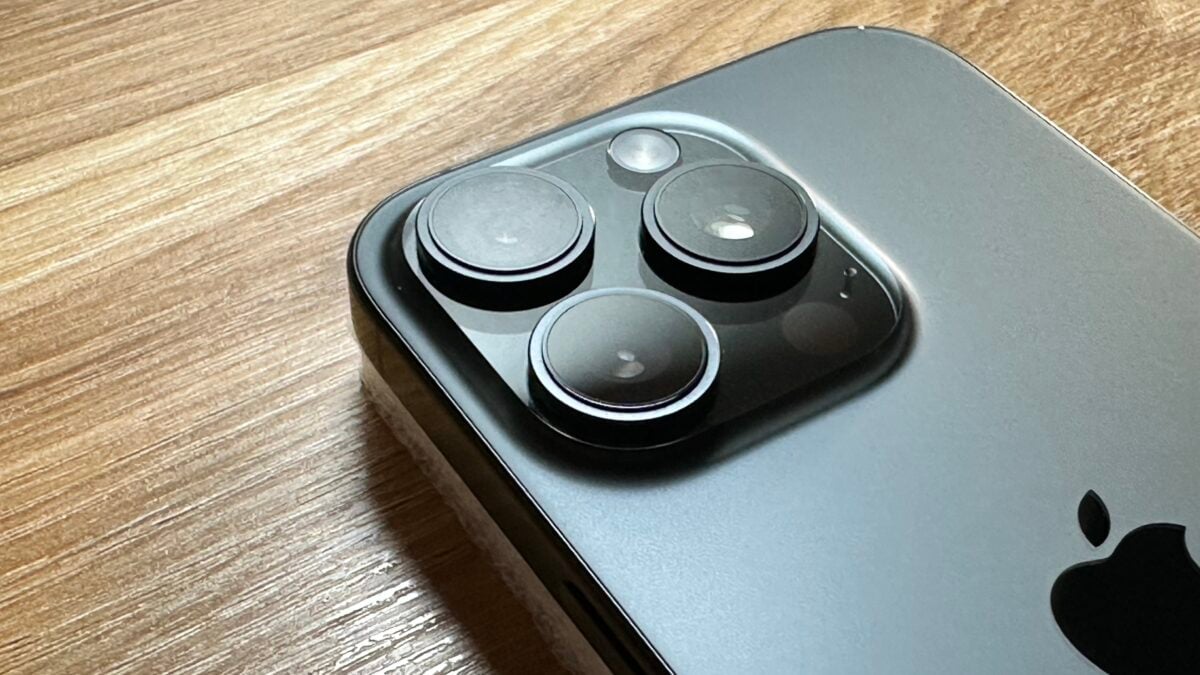 iOS26 新機能 「レンズクリーニングのヒント」 iPhone Mania