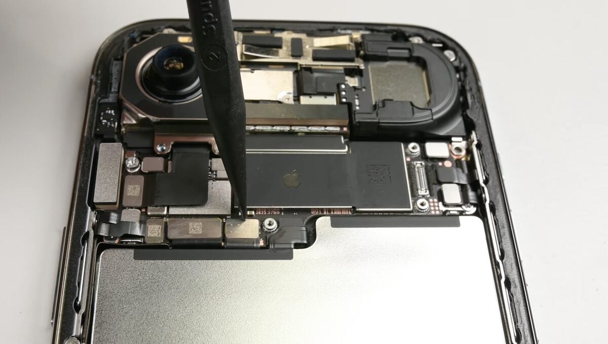 iPhone Air teardown_3