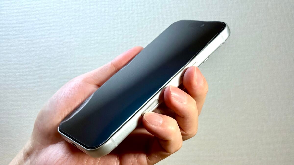 iPhone17 Pro Simplism 「貼るピタNEO」 ガラスフィルム レビュー