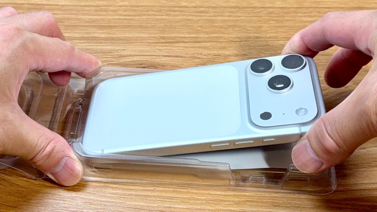 iPhone17 Pro Simplism 「貼るピタNEO」 ガラスフィルム レビュー