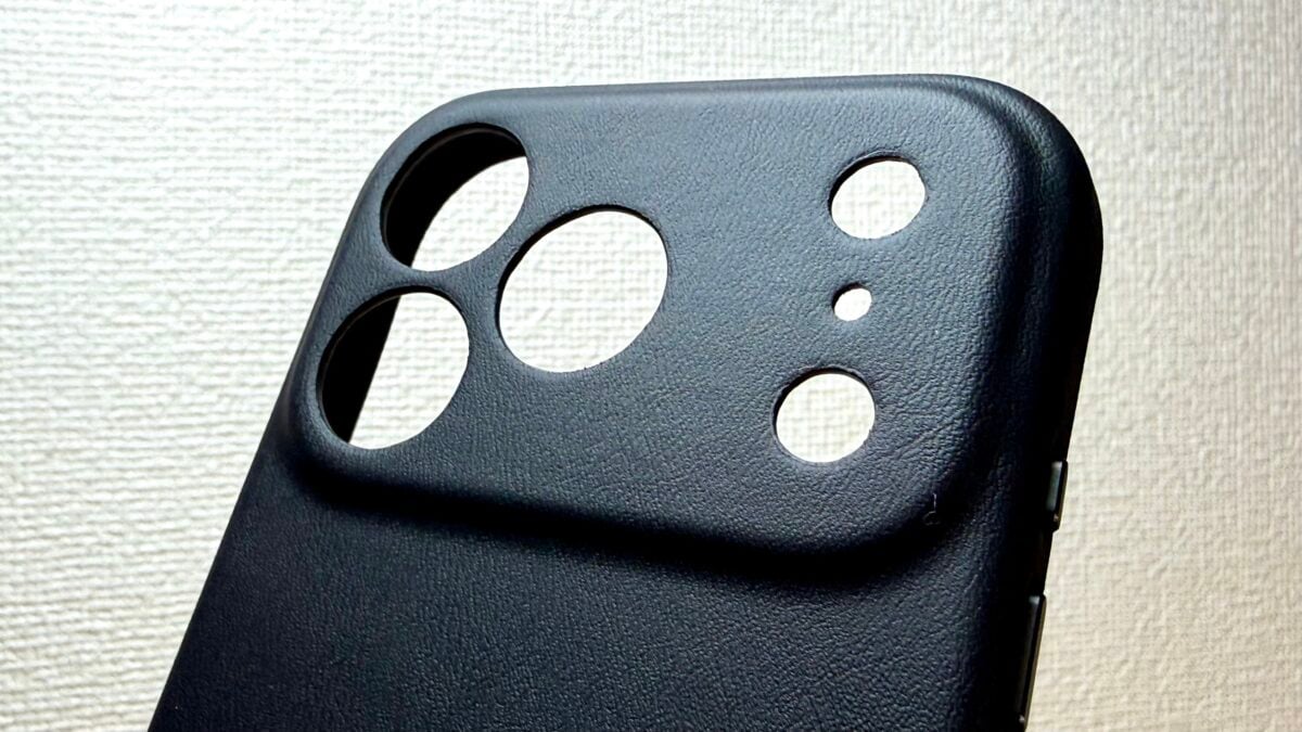 iPhone17 Pro トリニティSimplism「[NUNO] MagSafe対応 背面シリコンレザーケース」レビュー